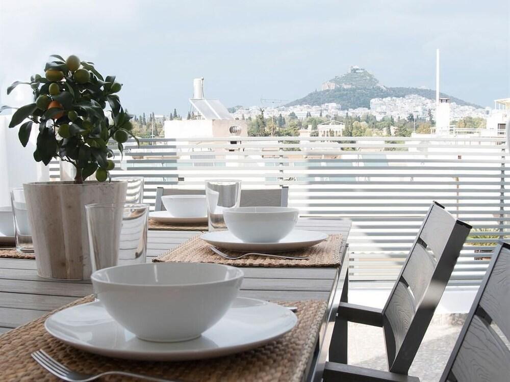 Petal Apartments Атина Екстериор снимка